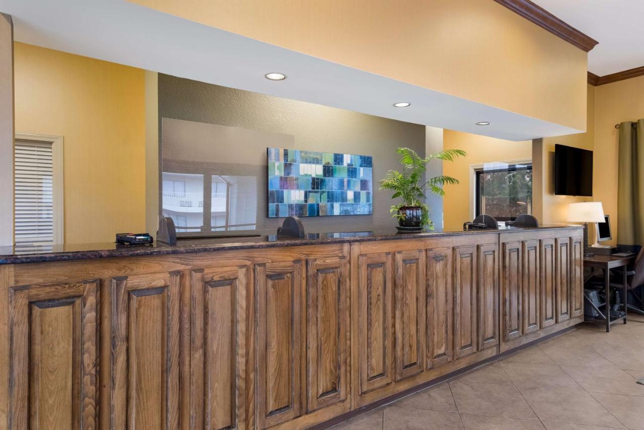 Best Western Winners Circle Hot Springs Luaran gambar