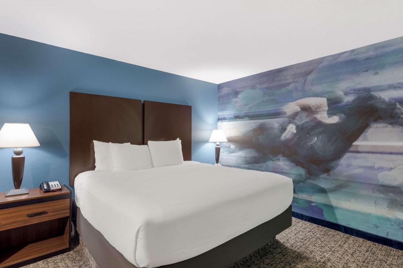 Best Western Winners Circle Hot Springs Luaran gambar