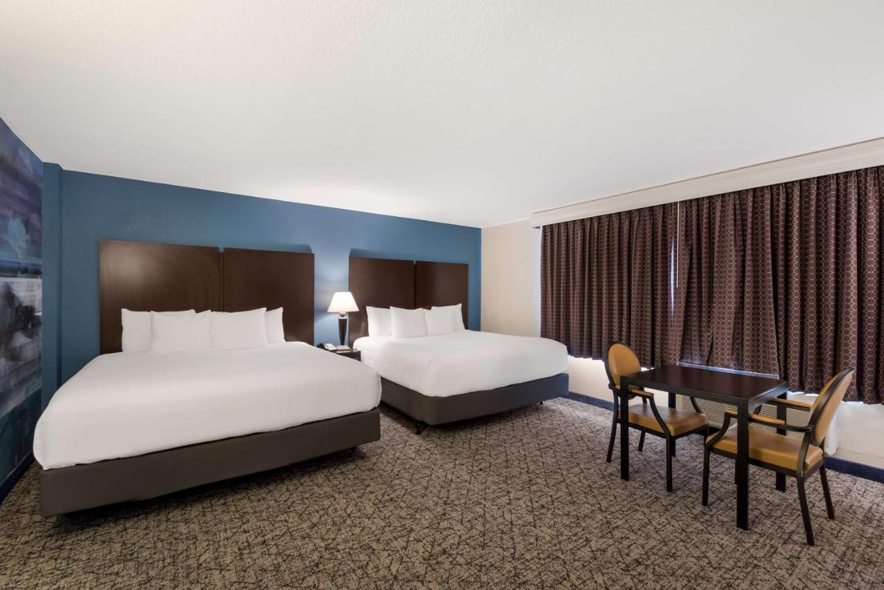 Best Western Winners Circle Hot Springs Luaran gambar