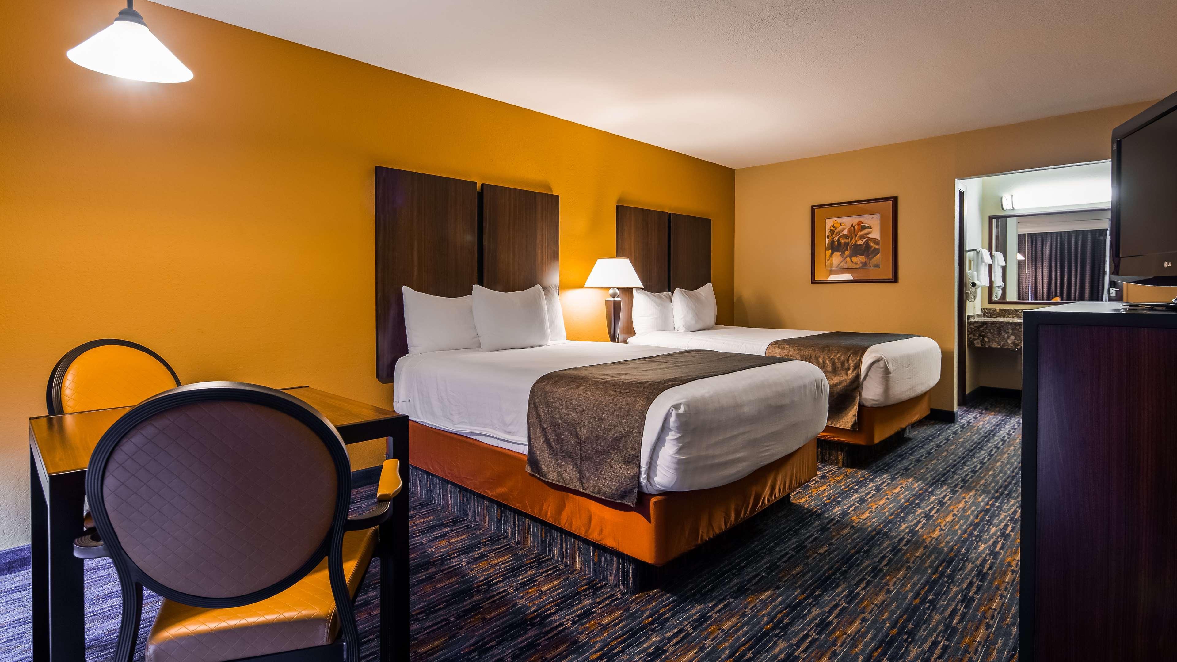 Best Western Winners Circle Hot Springs Luaran gambar