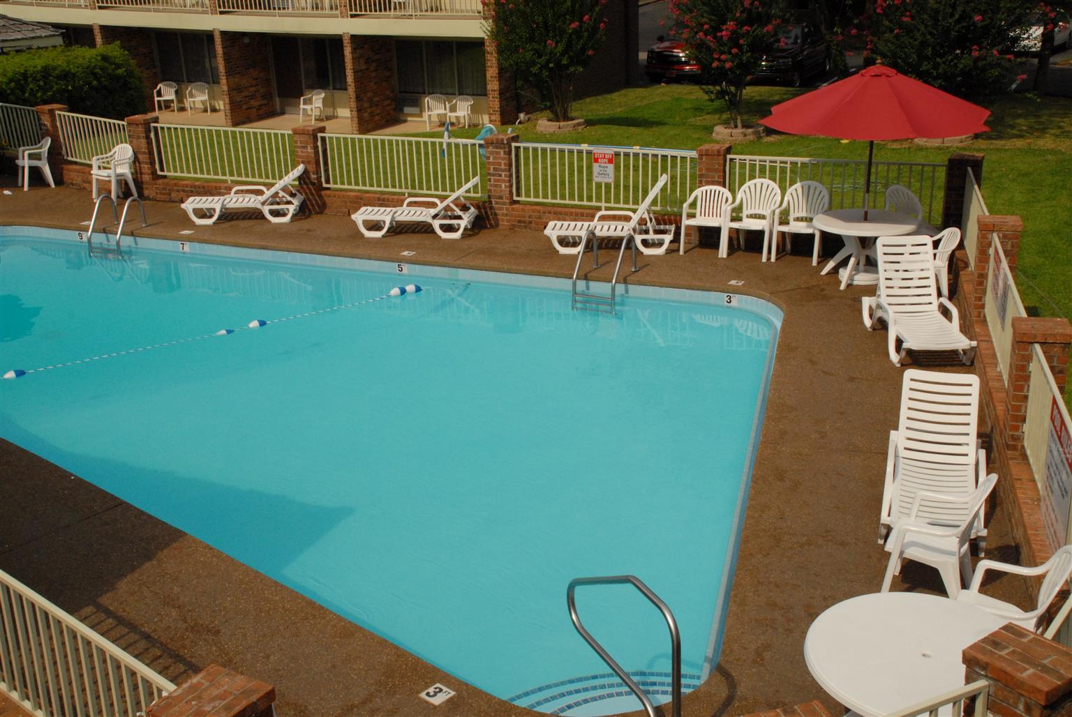 Best Western Winners Circle Hot Springs Kemudahan gambar